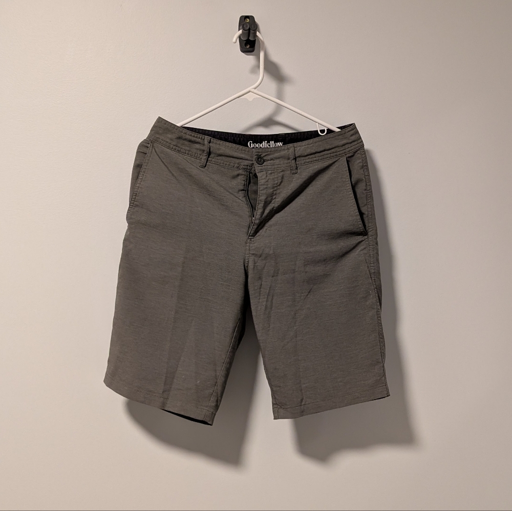 Goodfellow & Co Men's Green Shorts